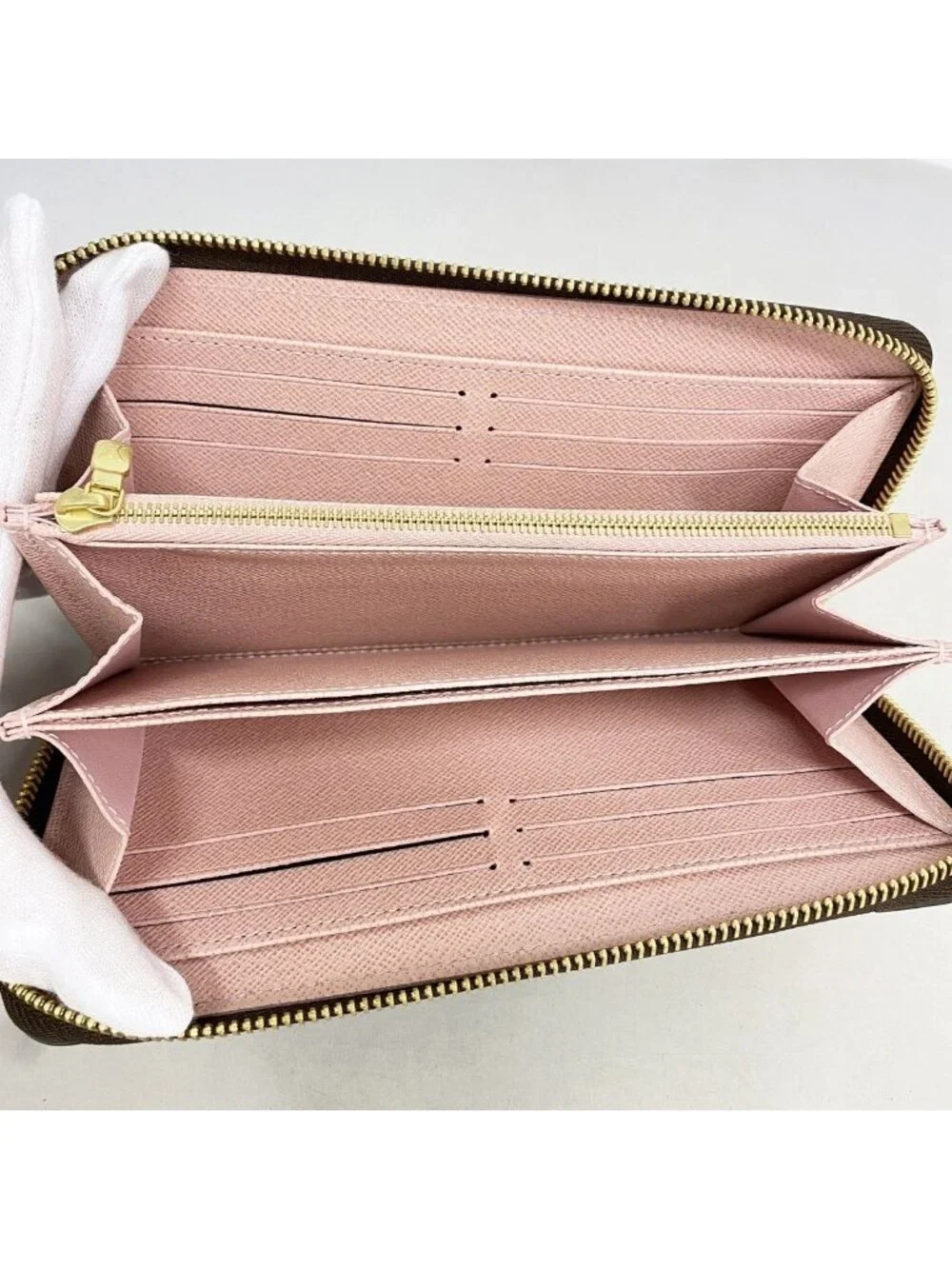 ★SOLD★ Louis Vuitton Wallet Monogram Dog Motif Zippy Brown Rose Velours - Picture 3 of 6
